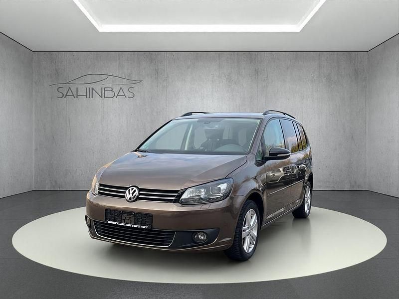 Gebraucht VW Touran Match 140 PS (102 kW) 2012 Braun Van / Kleinbus