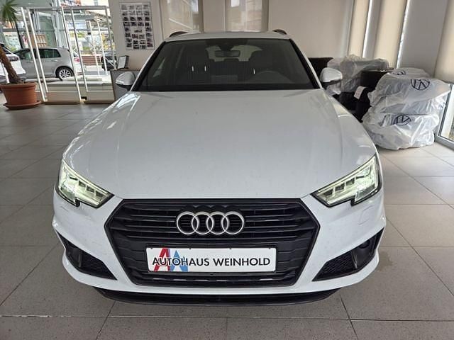 Gebraucht Audi A4 Sport 150 PS (110 kW) 2019 Weiß Kombi