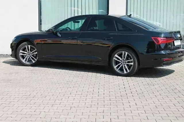Gebraucht Audi A6 Sport 245 PS (180 kW) 2022 Schwarz Limousine