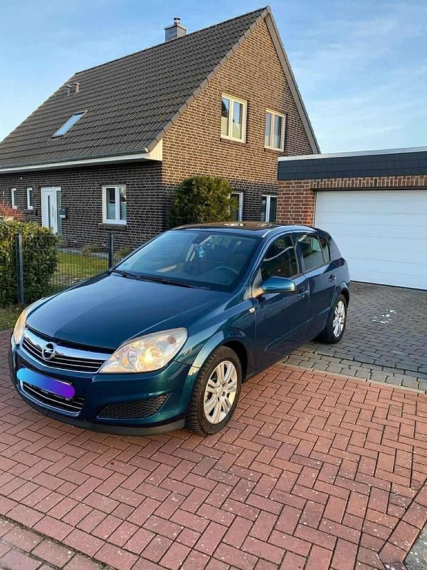 Gebraucht Opel Astra 90 PS (66 kW) 2008 Grün Limousine