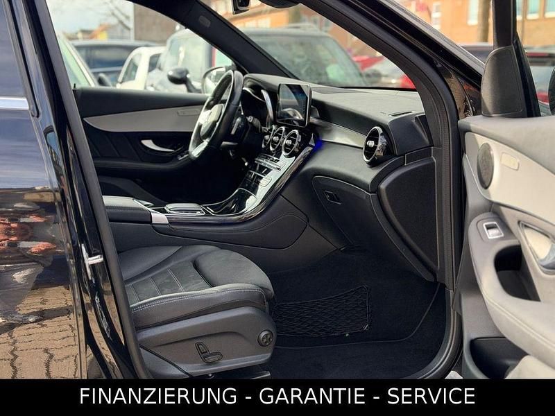 Gebraucht Mercedes GLC200 AMG line 197 PS (144 kW) 2019 Schwarz SUV