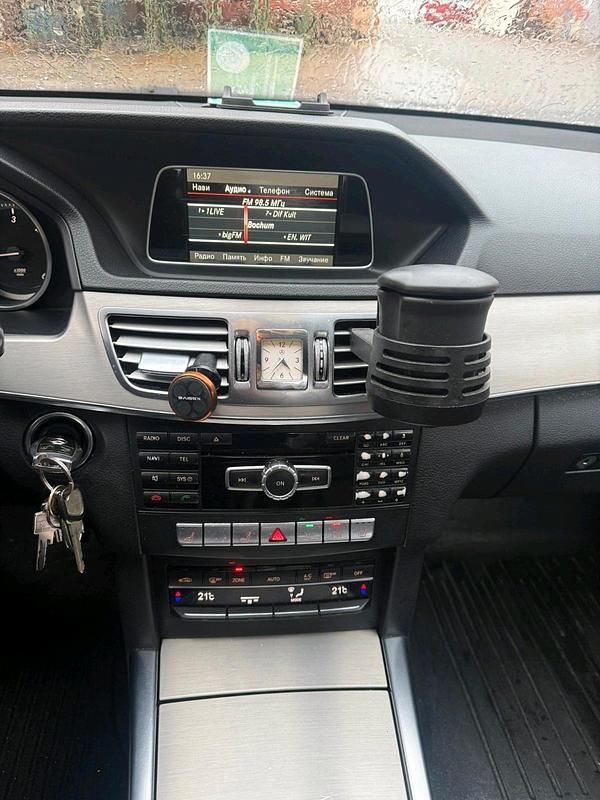 Gebraucht Mercedes E200 136 PS (100 kW) 2014 Silber Limousine