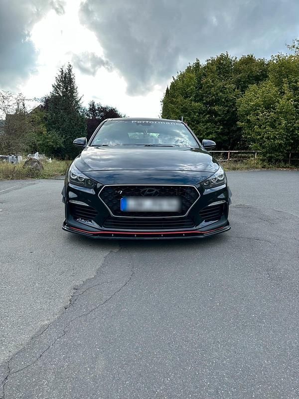 Schwarz Gebraucht 2020 Hyundai i30 Limousine | 26.000 € (Fairer Preis) - Bild 1/4