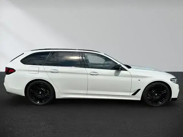 Gebraucht BMW 520 M Sport 190 PS (139 kW) 2020 Weiß Kombi