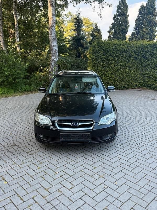 Schwarz Gebraucht 2004 Subaru Legacy Kombi | 2.222 € (Guter Preis) - Bild 1/4