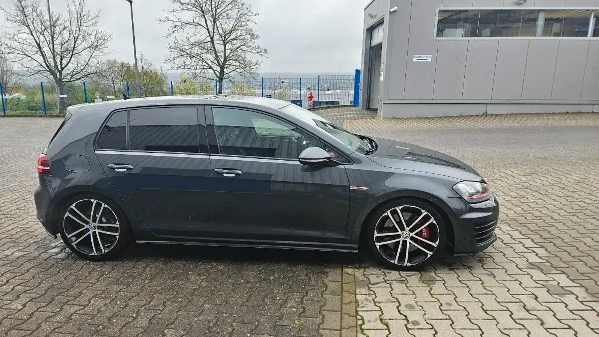 Gebraucht VW Golf VII GTI 230 PS (169 kW) 2016 Grau Limousine