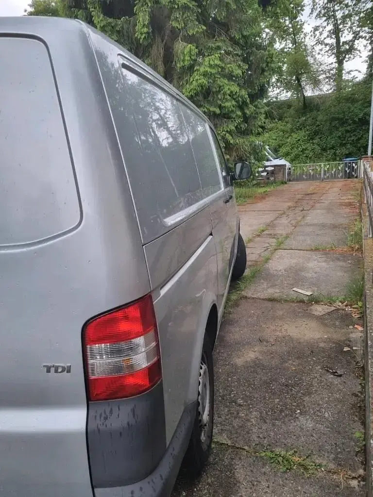 Używany VW Transporter 101 KM (74 kW) 2012 Srebrny Van