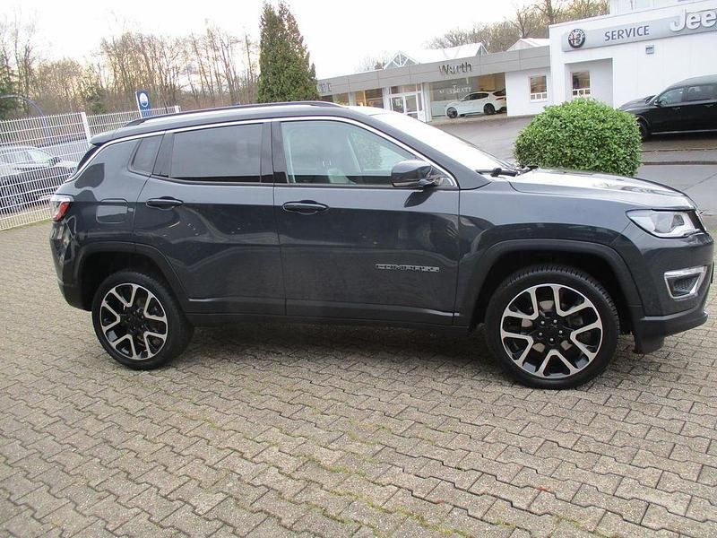 Gebraucht Jeep Compass Limited 170 PS (125 kW) 2019 Grau SUV