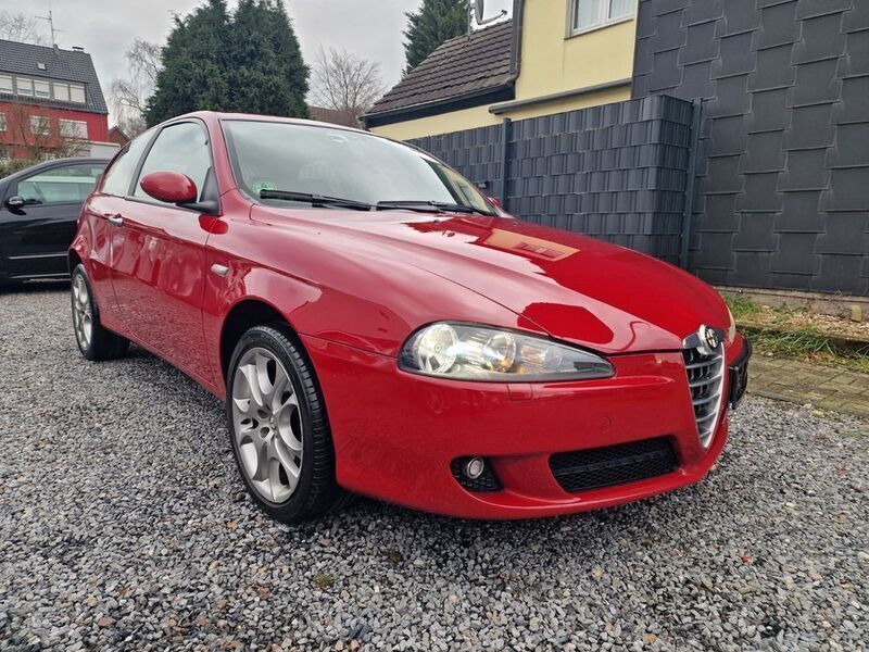 Rot Gebraucht 2006 Alfa Romeo 147 Kleinwagen | 1.990 € (Superpreis) - Bild 1/4