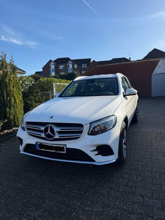 Gebraucht Mercedes GLC250 211 PS (155 kW) 2019 Weiß SUV