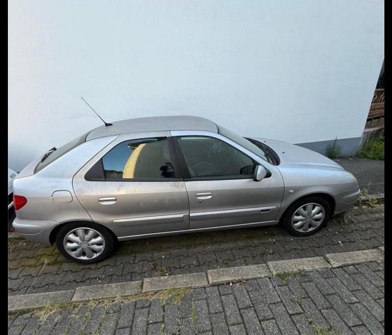 Silber Gebraucht 2001 Citroën Xsara Kleinwagen | 300 € (Fairer Preis) - Bild 1/4