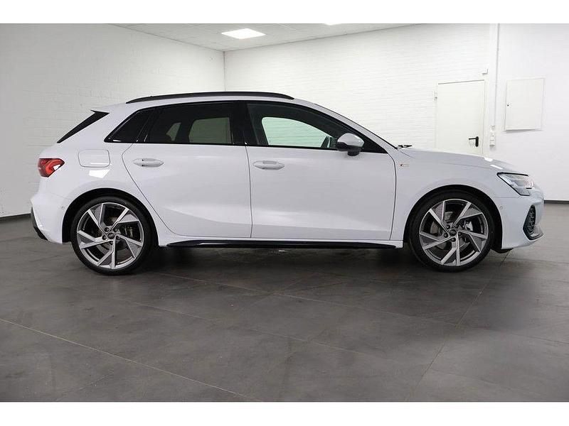 Gebraucht Audi A3 S-Line 150 PS (110 kW) 2025 Weiß Limousine