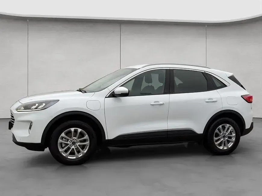 Gebraucht Ford Kuga Titanium 224 PS (164 kW) 2022 Weiß SUV