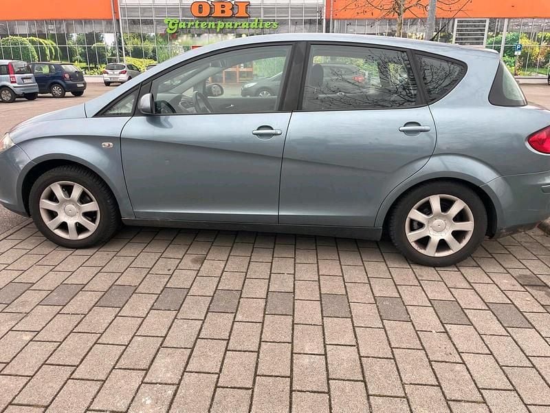 Gebraucht Seat Toledo 102 PS (75 kW) 2006 Blau Kleinwagen