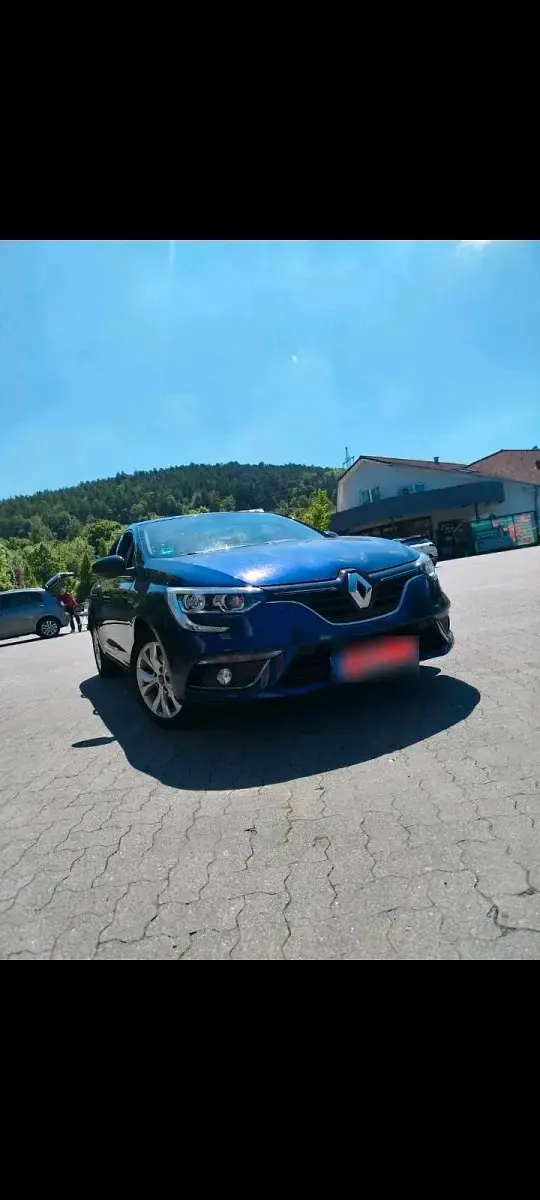 Gebraucht Renault Mégane 115 PS (84 kW) 2020 Blau Limousine