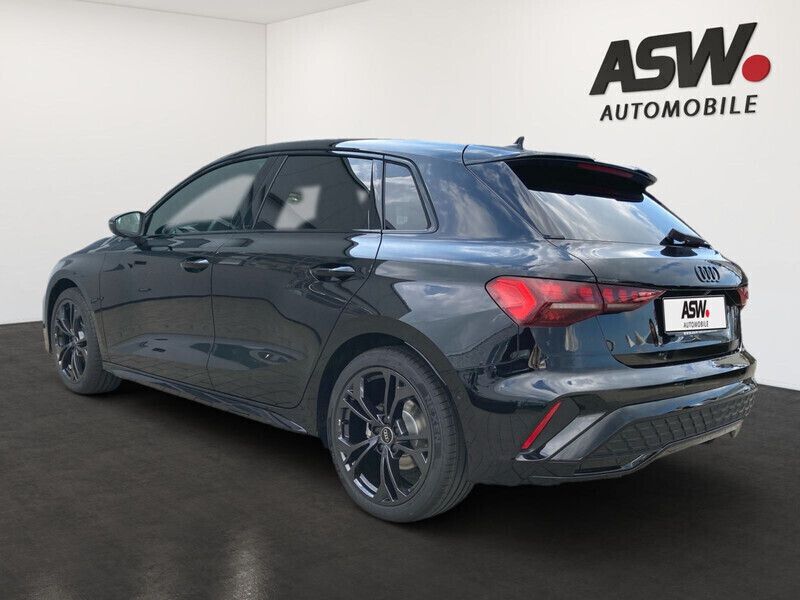 Gebraucht Audi A3 Sportback S-Line 150 PS (110 kW) 2022 Schwarz Kleinwagen