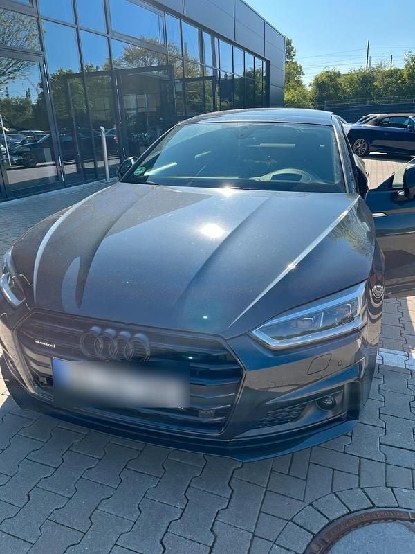 Schwarz Gebraucht 2018 Audi A5 Limousine | 29.500 € (Fairer Preis) - Bild 1/3