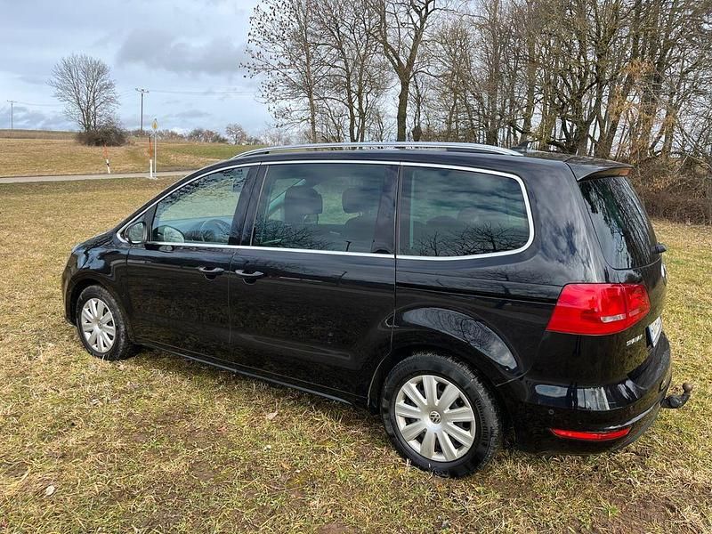 Gebraucht VW Sharan Highline 140 PS (102 kW) 2014 Schwarz Van / Kleinbus