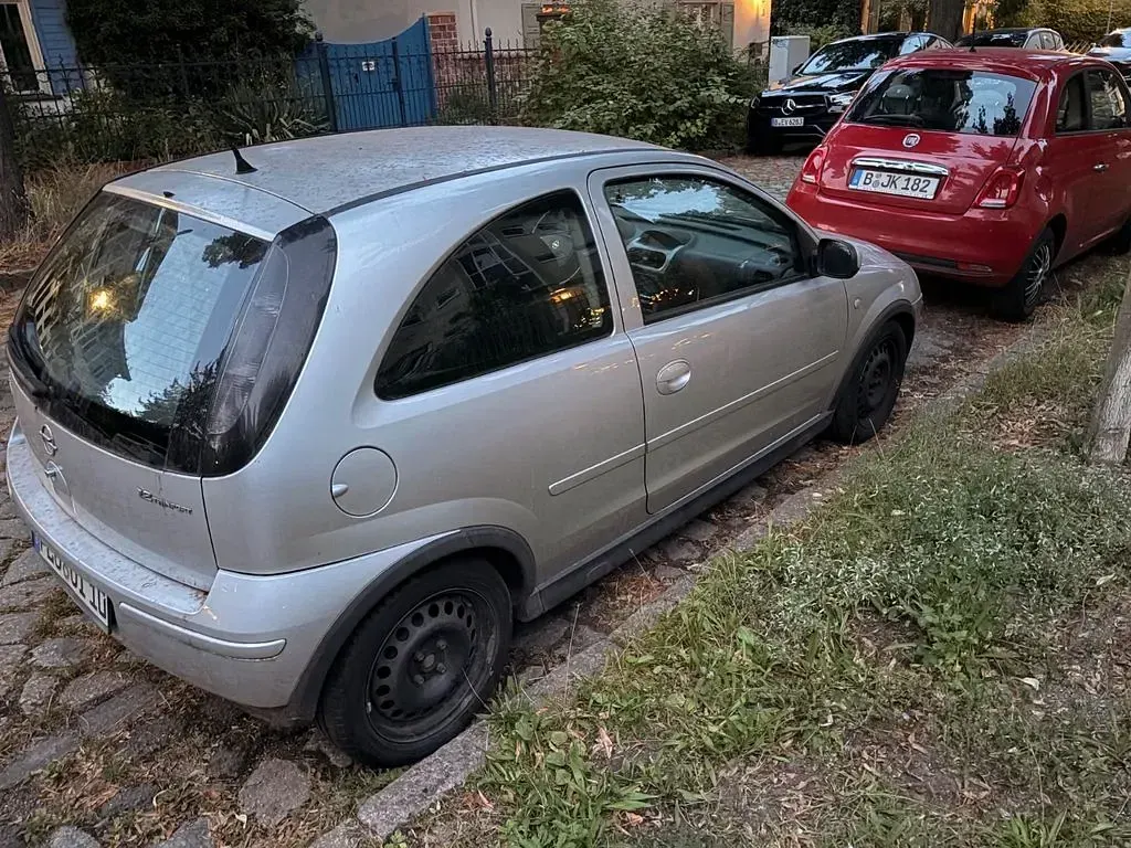 Gebraucht Opel Corsa 80 PS (58 kW) 2005 Grau Kleinwagen