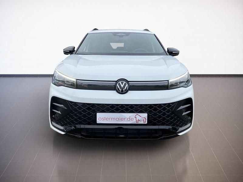 Neu VW Tiguan R-line 150 PS (110 kW) 2026 Pure white uni SUV