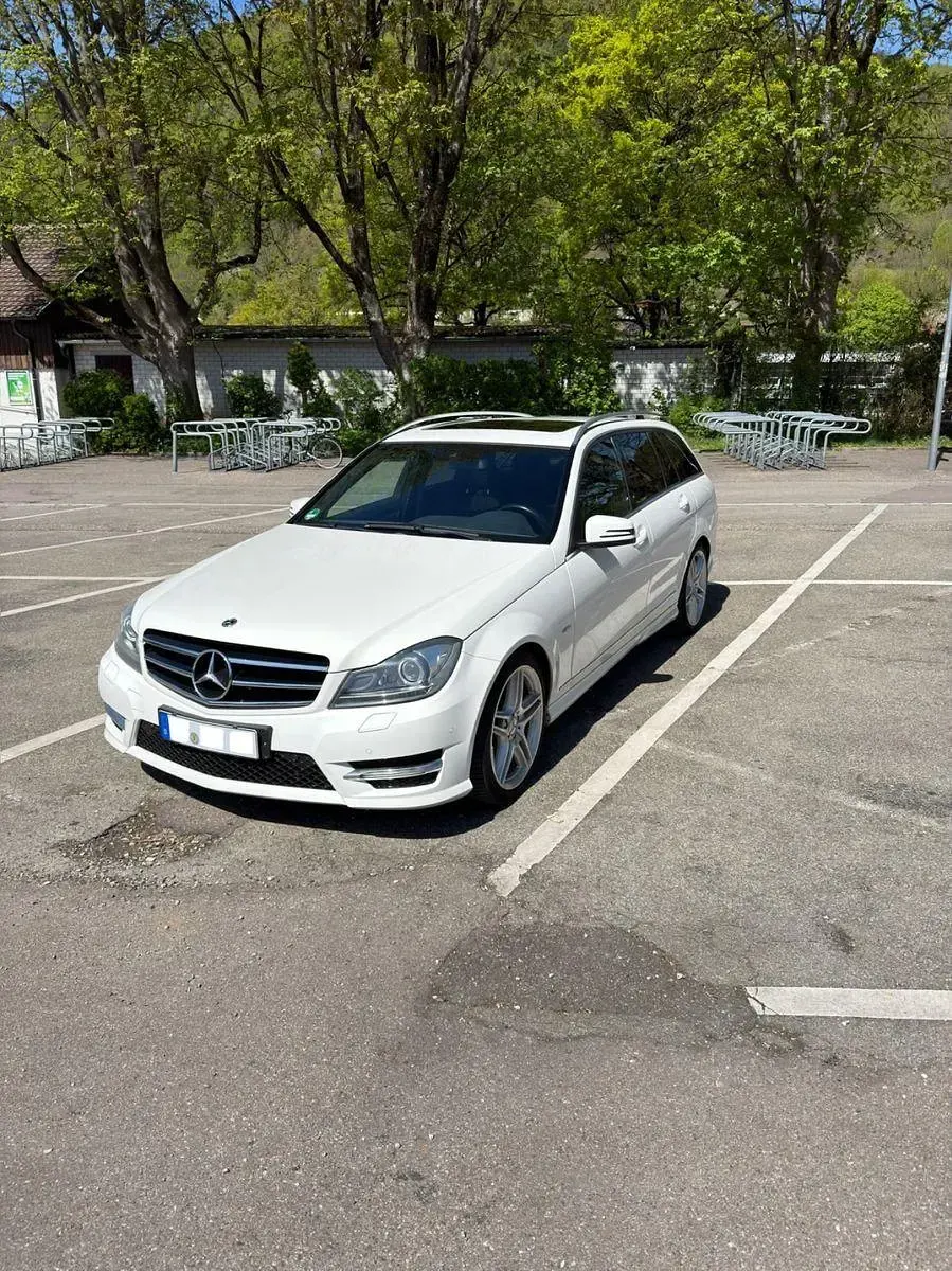 Gebraucht Mercedes C300 231 PS (169 kW) 2012 Weiß Kombi