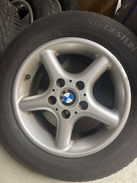 Second-hand BMW 316 105 CP (77 kW) 2000 Argintiu Berlinǎ