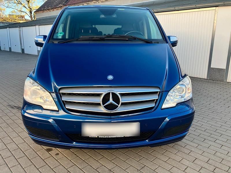 Gebraucht Mercedes Viano 224 PS (164 kW) 2012 Blau Van / Kleinbus