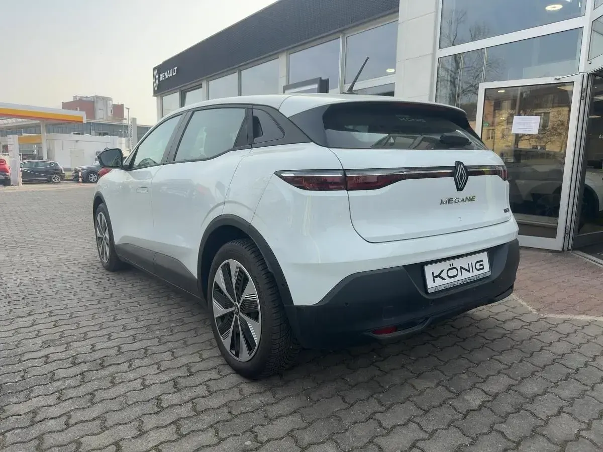 Gebraucht Renault Megane E-Tech 55 kW (75 PS) 2024 Weiß Limousine