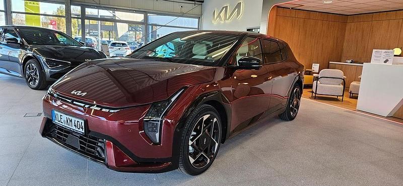 Rot Gebraucht 2025 Kia EV4 Comfort Limousine | 46.990 € (Fairer Preis) - Bild 1/4