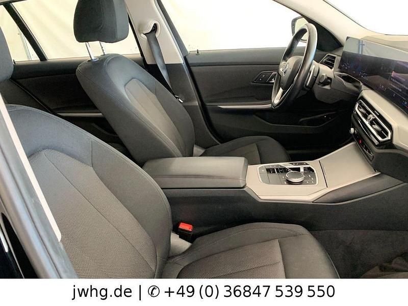 Gebraucht BMW 320e 204 PS (150 kW) 2022 Schwarz Limousine