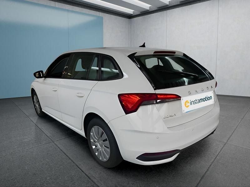 Gebraucht Skoda Scala 116 PS (85 kW) 2024 Weiß Kleinwagen
