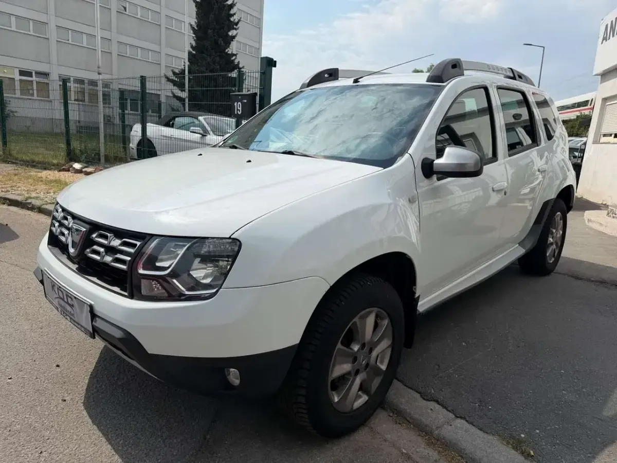 Gebraucht Dacia Duster Prestige 109 PS (80 kW) 2014 Weiß SUV