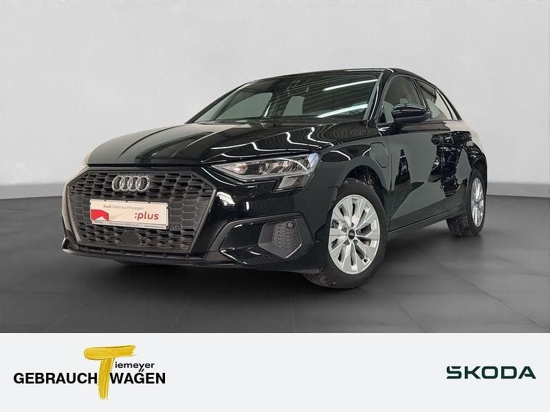Brillantschwarz Gebraucht 2022 Audi A3 Limousine | 22.480 € (Fairer Preis) - Bild 1/4
