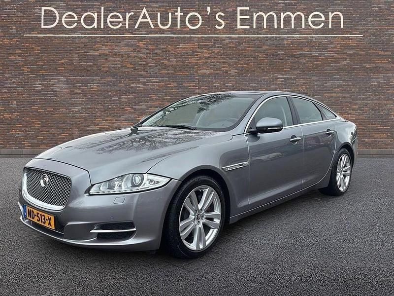 Gebraucht Jaguar XJ 275 PS (202 kW) 2015 Grau Limousine