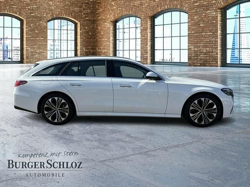 Gebraucht Mercedes E200 Avantgarde 204 PS (150 kW) 2024 Unilack polarweiß Kombi
