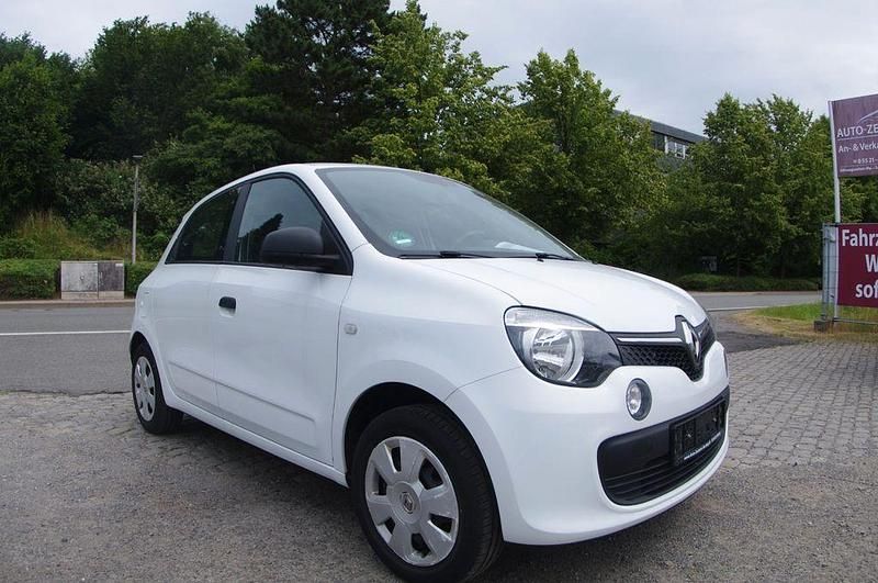 Gebraucht Renault Twingo Life 71 PS (52 kW) 2015 Weiß Kleinwagen
