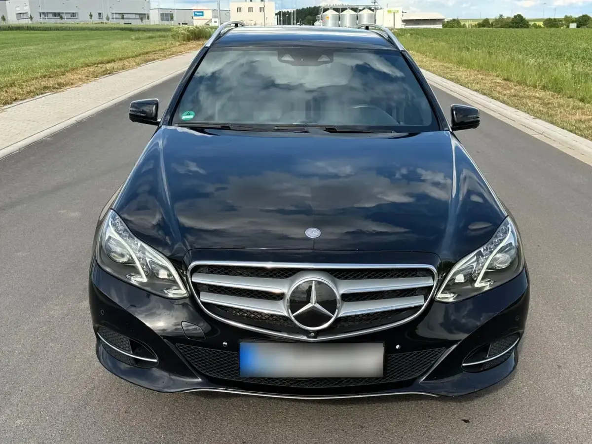 Gebraucht Mercedes E350 Avantgarde 258 PS (189 kW) 2014 Schwarz Kombi