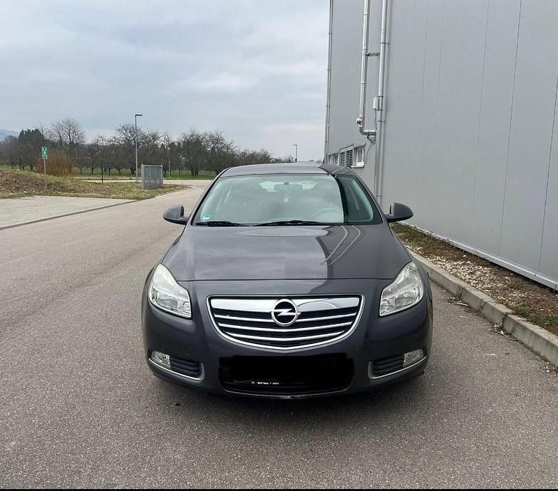 Usado Opel Insignia 140 HP (102 kW) 2008 Cinzento Sedan