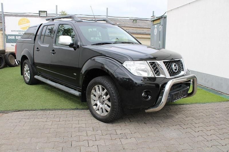 Gebraucht Nissan Navara 231 PS (169 kW) 2015 Schwarz (metallic) Pickup