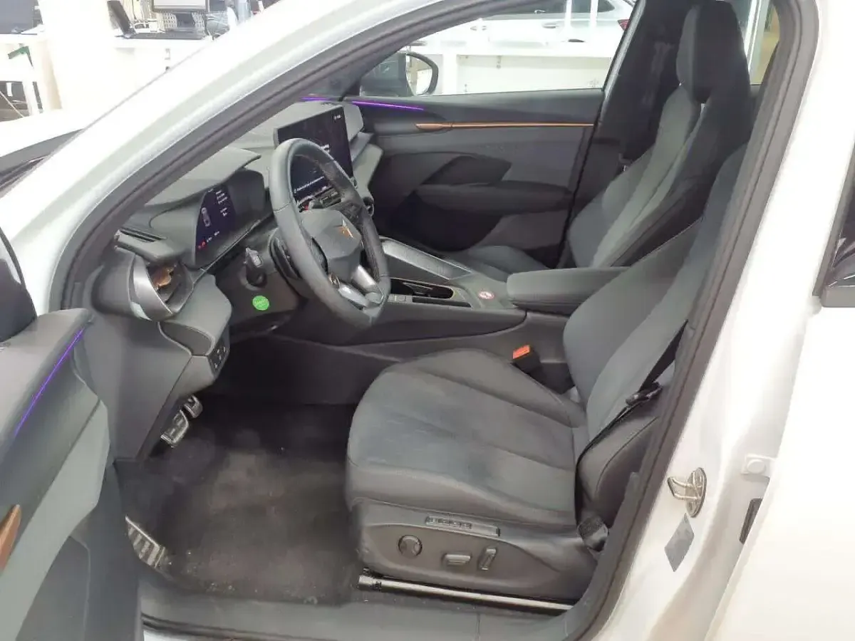 Gebraucht Cupra Terramar 150 PS (110 kW) 2025 Weiß SUV