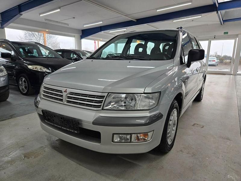 Gebraucht Mitsubishi Space Wagon 133 PS (97 kW) 2003 Grau Van / Kleinbus