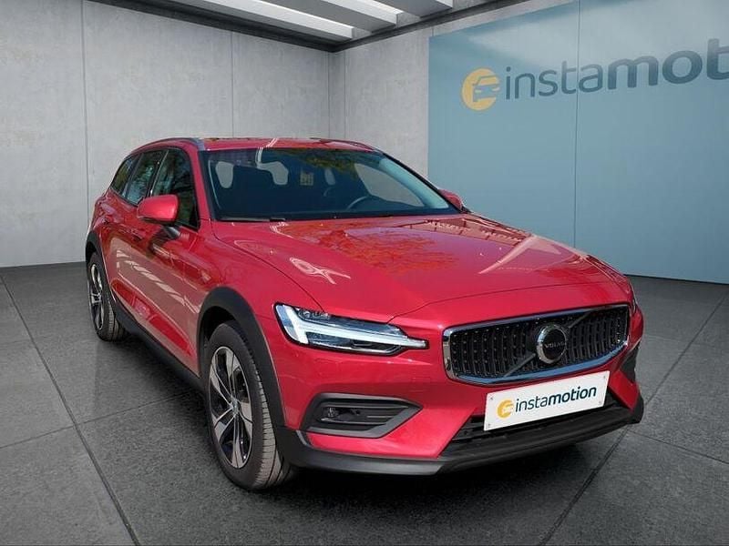 Second-hand Volvo V60 2024 Roșu Break