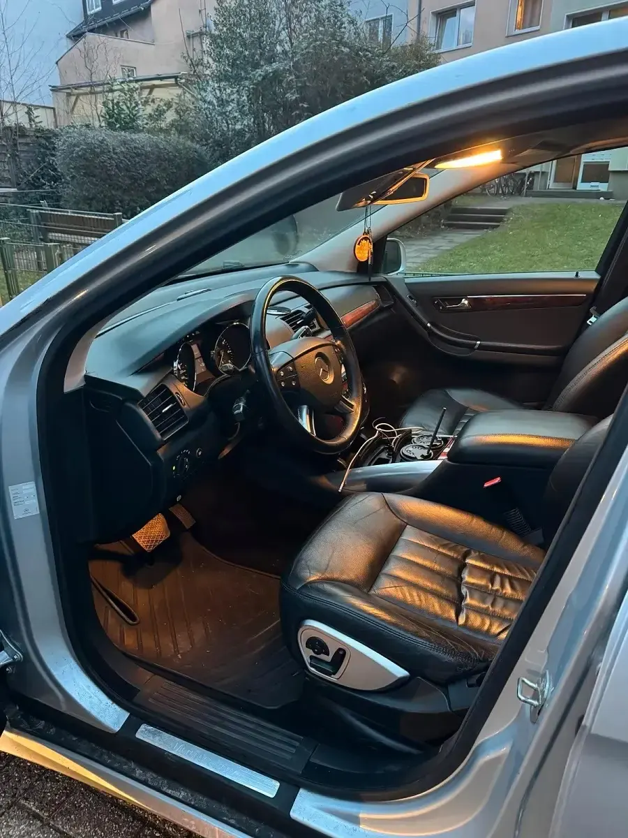 Gebraucht Mercedes R350 272 PS (200 kW) 2007 Silber Kombi