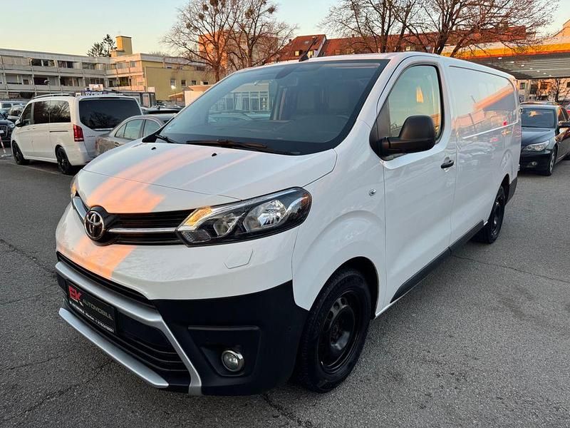 Gebraucht Toyota Proace 144 PS (105 kW) 2022 Weiß Van / Kleinbus