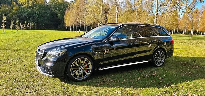 Schwarz Gebraucht 2014 Mercedes E63S AMG AMG Kombi | 42.900 € (Fairer Preis) - Bild 1/4