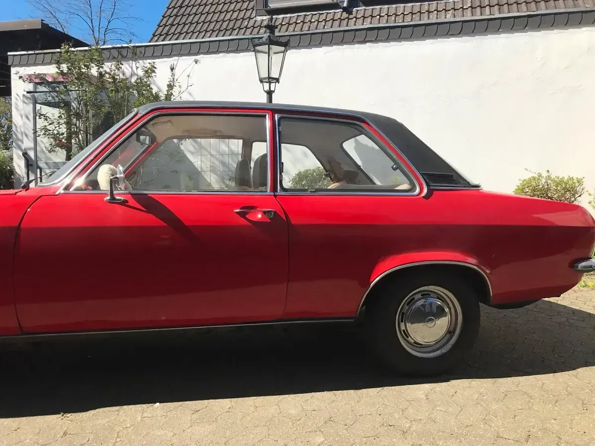 Gebraucht Opel Ascona 72 PS (52 kW) 1972 Rot Limousine