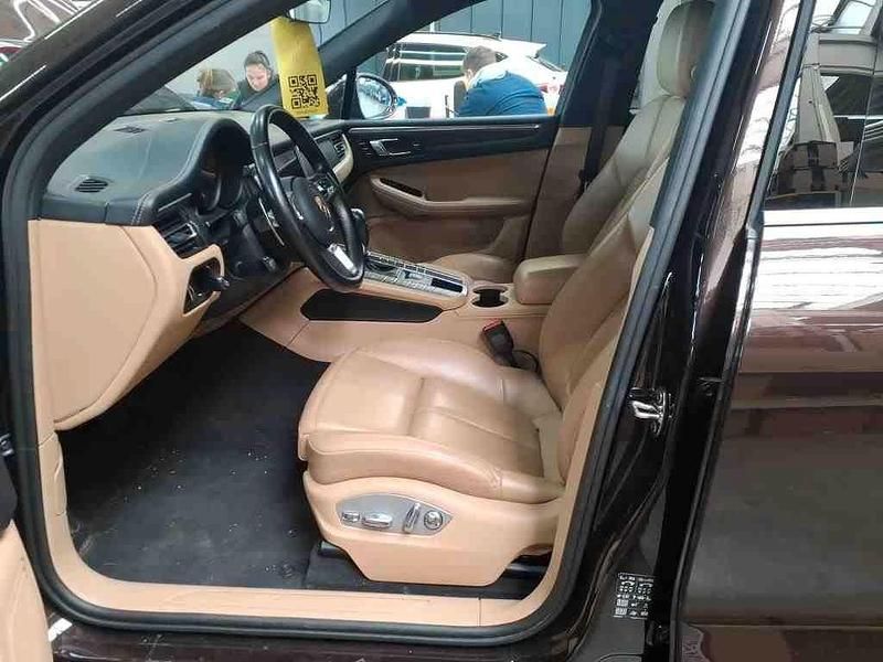 Gebraucht Porsche Macan 245 PS (180 kW) 2021 Braun SUV