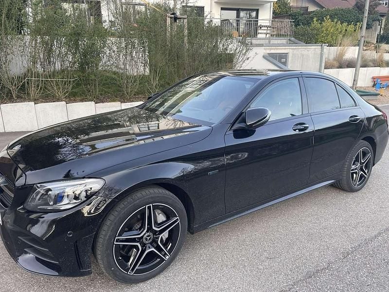 Gebraucht Mercedes C300e 331 PS (243 kW) 2020 Schwarz Limousine