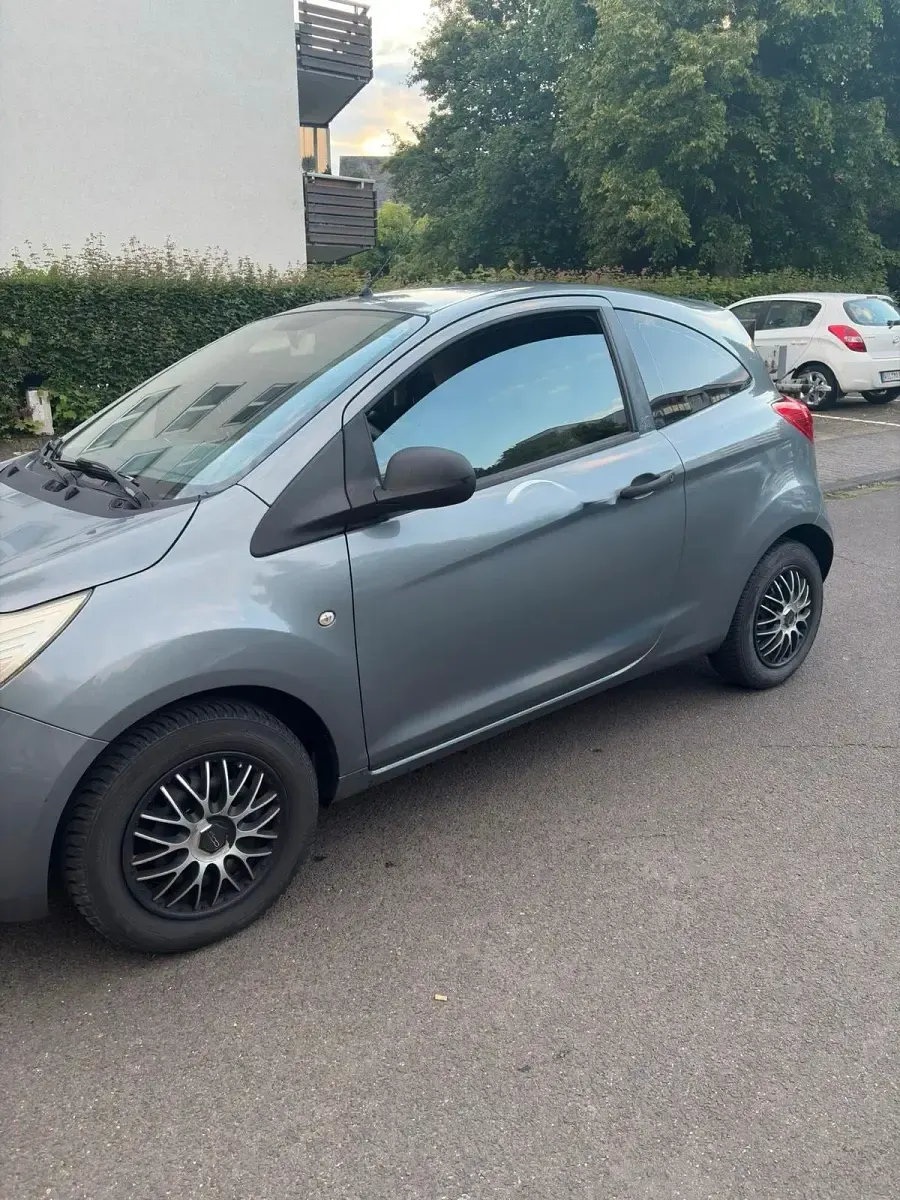 Gebraucht Ford Ka 69 PS (50 kW) 2010 Blau Kleinwagen