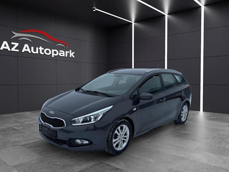 Gebraucht Kia Ceed 135 PS (99 kW) 2013 Grau Kleinwagen